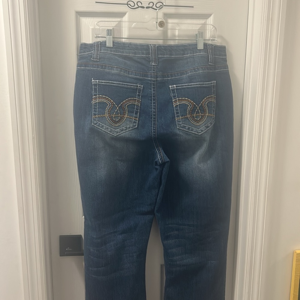 Cato Women's Blue Jeans - Picture 3 of 4